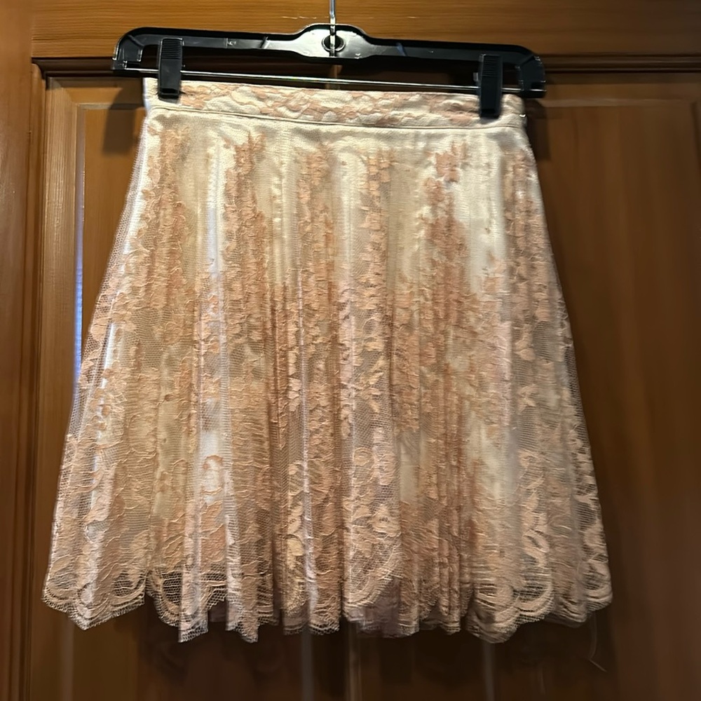 GOTHIQ made in Paris lace plisse girl skort size T1